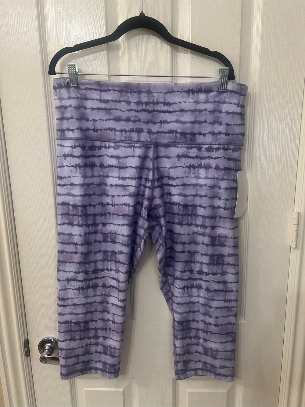 Athleta Purple Tie-Dye Capri Leggings